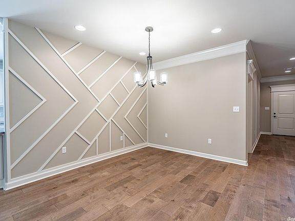 4th image of 7312 Stonehenge Dr