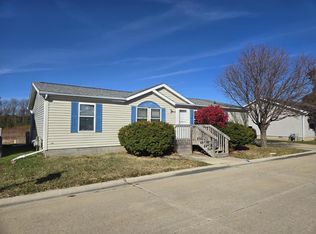 3709 Daffodil Dr, Bloomington, IL 61705
