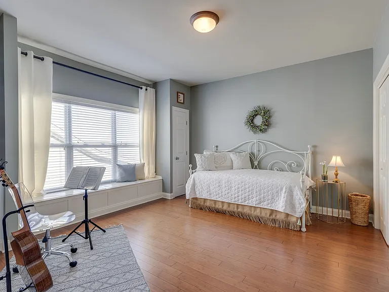 608 Patriot Ln — Photo 37