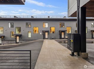 614 5th Ave S #C107, Edmonds, WA 98020