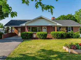 220 E Springbrook Rd, Broadway, VA 22815