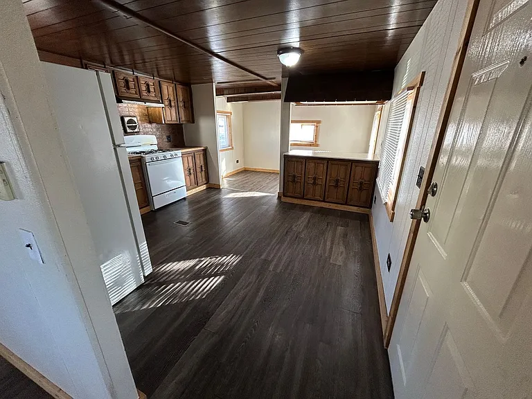 300 Linda Lee St — Photo 28