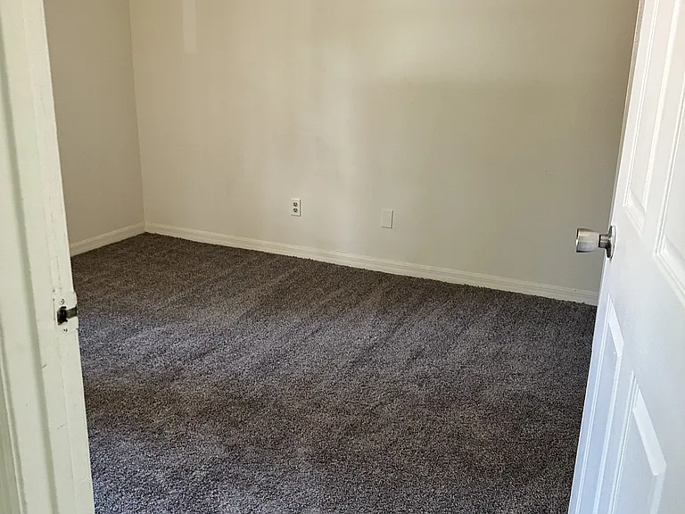 901 Hickory St #203203 — Photo 4