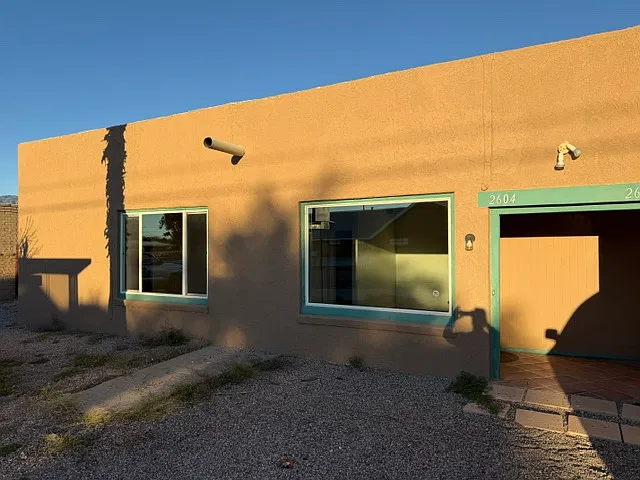 2 bed, 1000 sqft, $1,200 — Photo 1