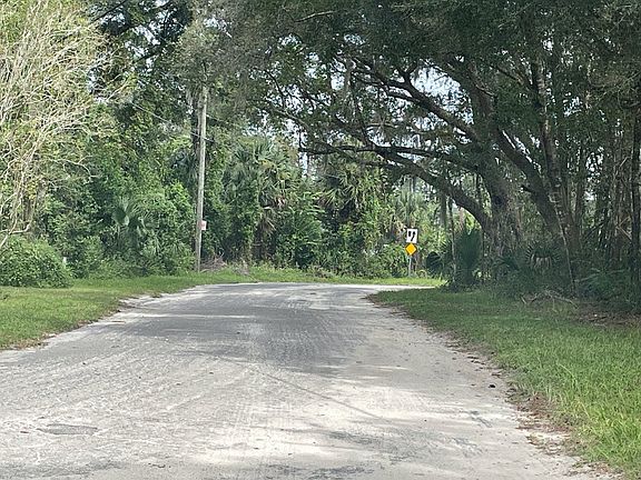 4th image of 3845 Golden Hills Blvd