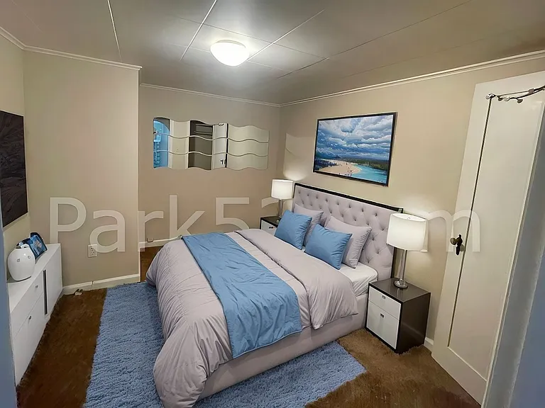 406 N 6th St #1/2 — Photo 7