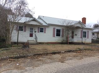 38 N Franklin Ave, Luverne, AL 36049