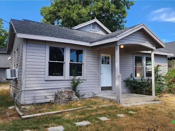 1606 E Goodwin Ave, Victoria, TX 77901