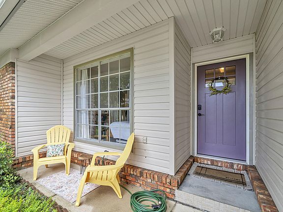3rd image of 703 Osage Dr