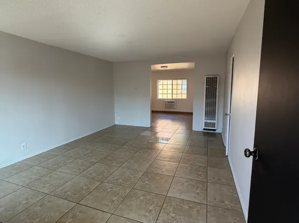 8820 Tobias Ave., Panorama City, CA 91402