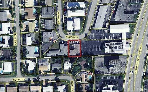 2nd image of 4400 NE 19th Terrace