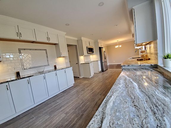 4th image of 15596 Nola Cir
