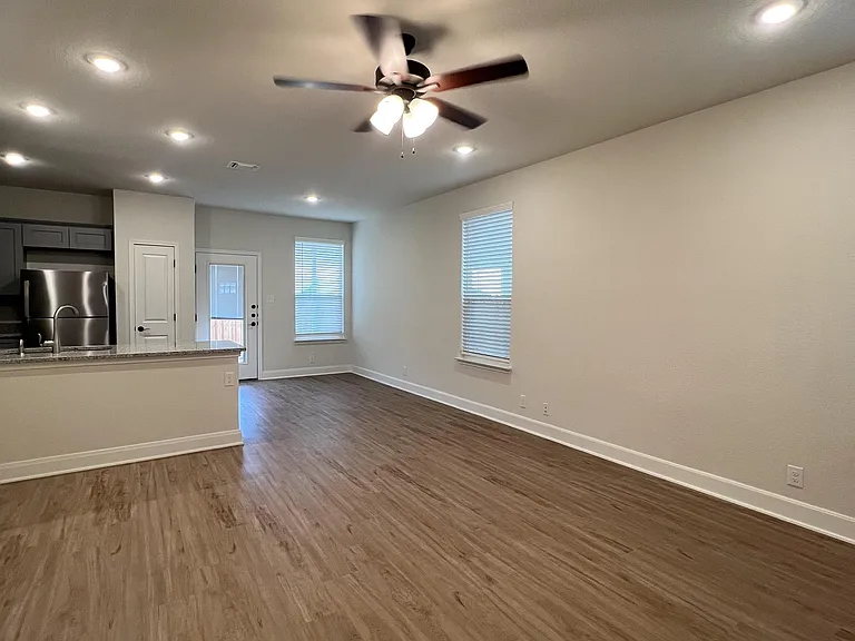 7610 Gramercy Way #101 — Photo 8
