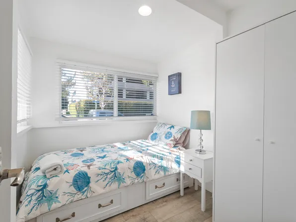 7822 Sycamore Dr #5, Huntington Beach, CA 92647