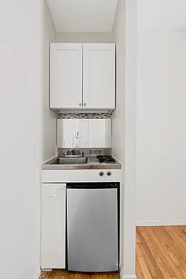Rented by REAL New York | media 14