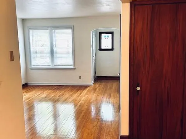 6209 Eichelberger St #1F, Saint Louis, MO 63109