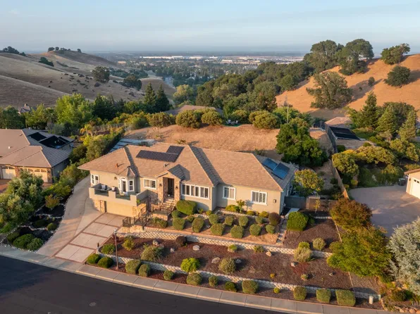 6141 N Vine Street, Vacaville, CA 95688