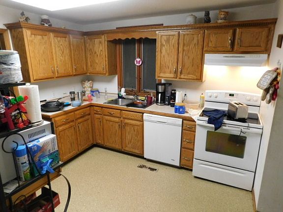 3rd image of 119 W Park St