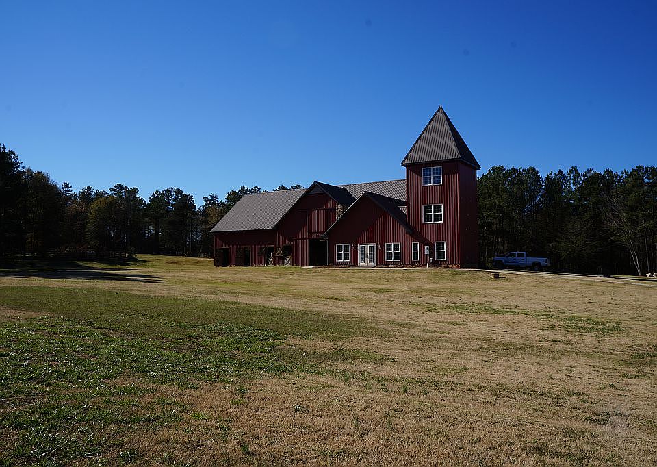 2nd image of 712 Bellegray Rd