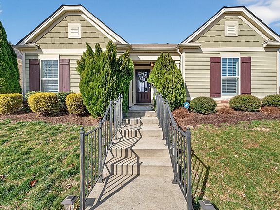 2nd image of 2633 Conti Dr