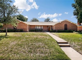 7126 Schafer St, Dallas, TX 75252