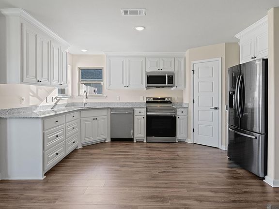 4th image of 1280 Meadow Crossing Dr