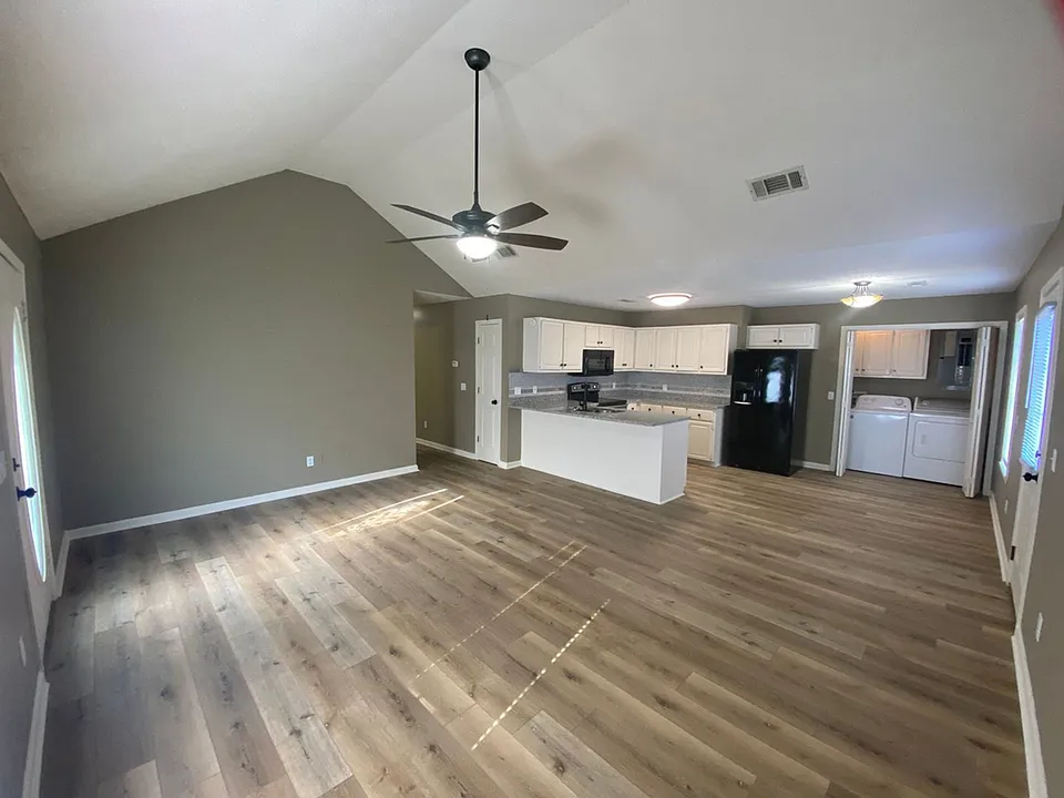 4 County Road 3077