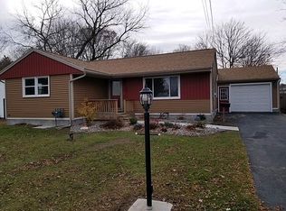 205 Allen Rd, North Syracuse, NY 13212