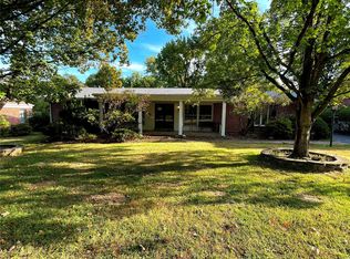 50 High Valley Dr, Chesterfield, MO 63017