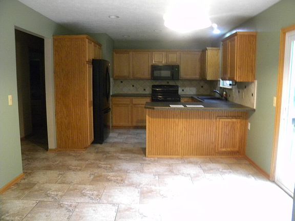 2nd image of 4836 Red Pine Dr
