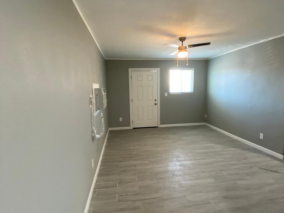 1st image of 4512 N Black Canyon Hwy #2