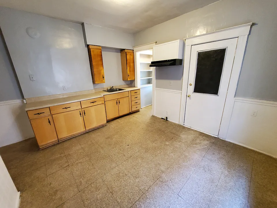 36 Arch St #36