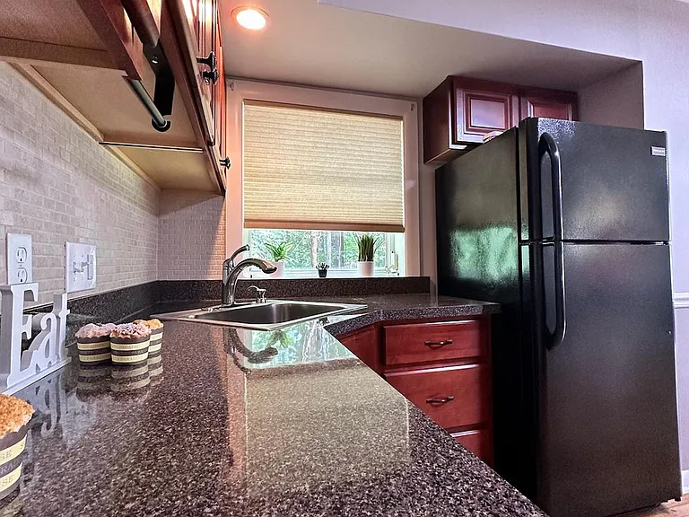 162 Bishops Dr — Photo 9