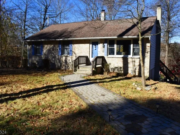 12 Belford Dr, West Milford Twp., NJ 07421