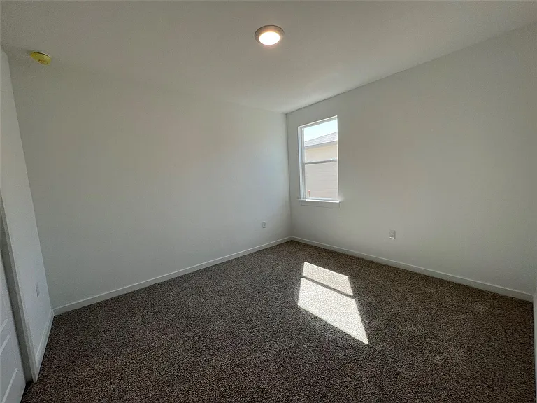 13820 Lubeck Dr — Photo 11