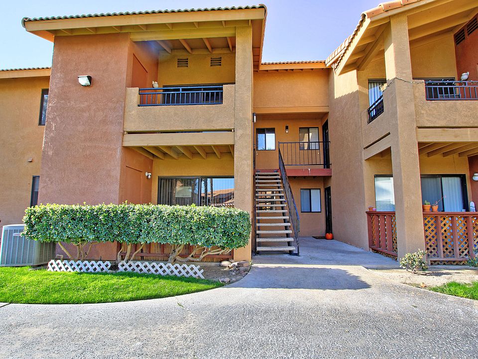 1st image of 78650 Avenue 42 APT 513