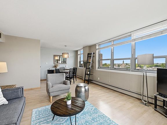 5th image of 1707 N Prospect AVENUE #6C