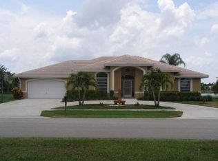 1627 Dorchester Pl, Wellington, FL 33414