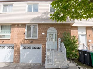 3525 Brandon Gate Dr #54, Mississauga, ON L4T 3M3