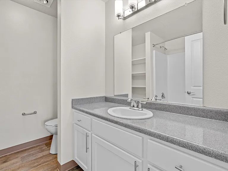 Chinook Way Apartments — Photo 45