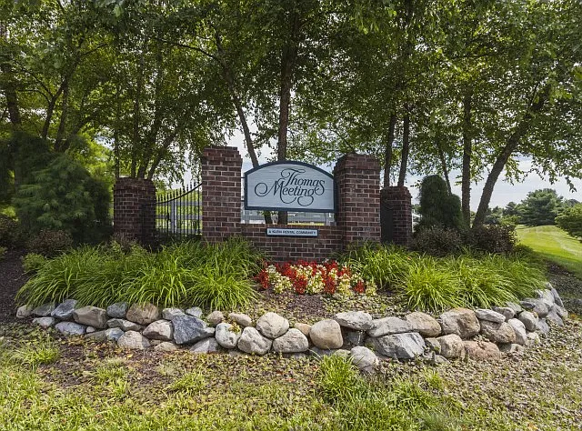 Thomas Meeting Apartments — Photo 1