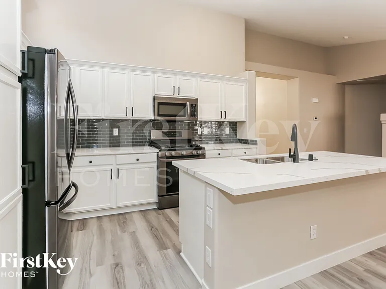 6009 Winter Meadow St — Photo 5