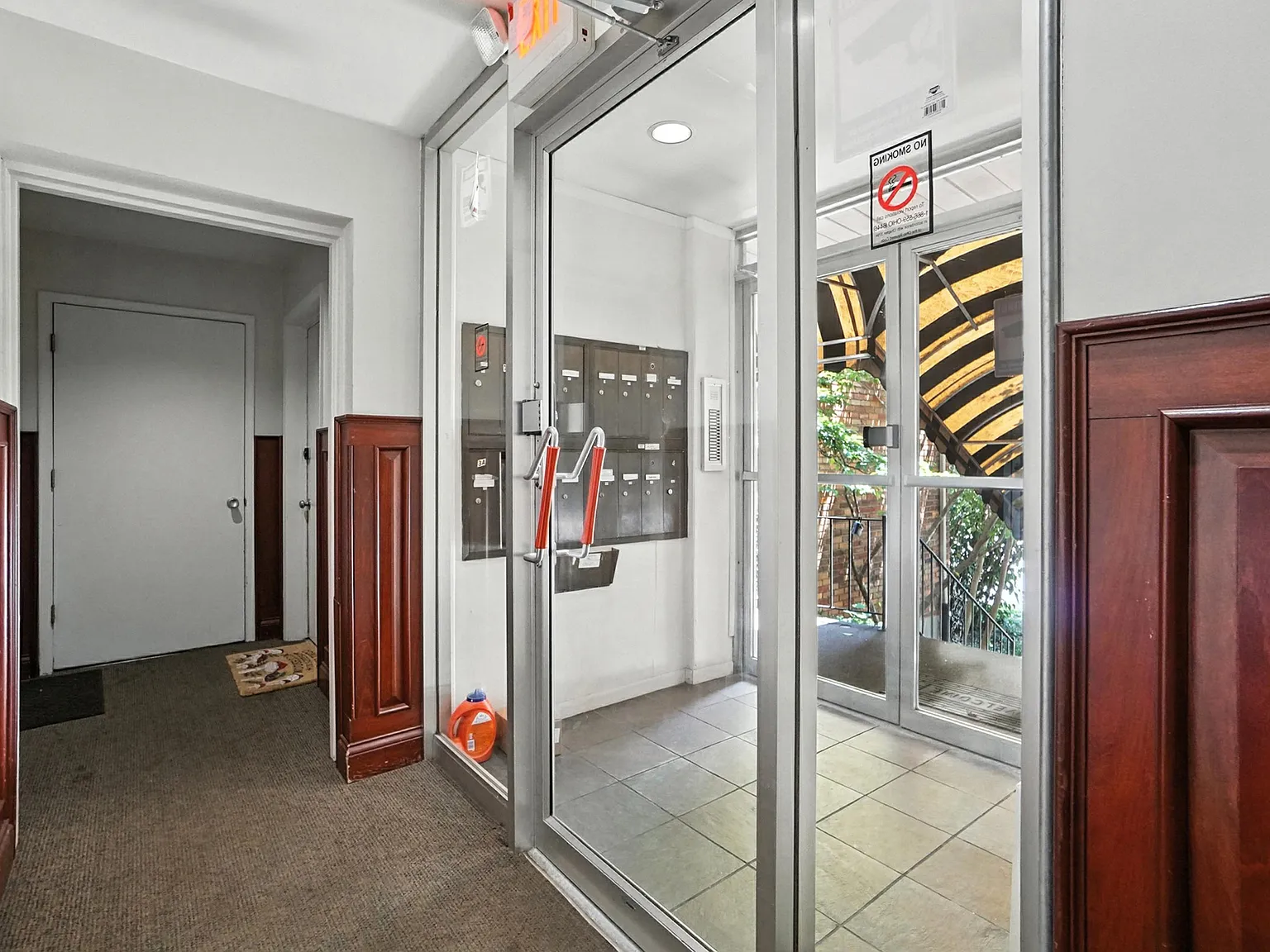 2 bed, 1200 sqft, $1,800 — Photo 4