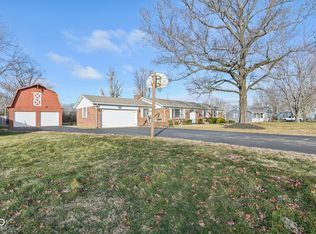 2245 S Clark Rd, Shelbyville, IN 46176