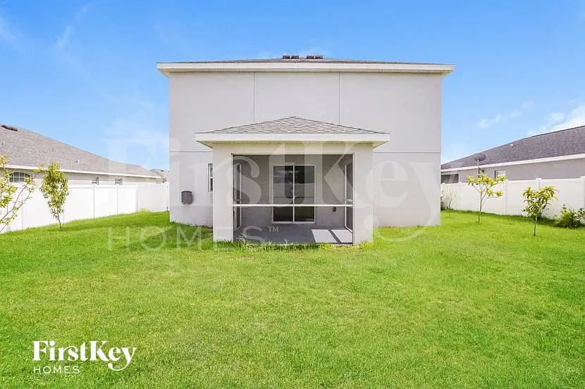 4 bed, 3.5 bath, 2164 sqft, $3,020 — Photo 3