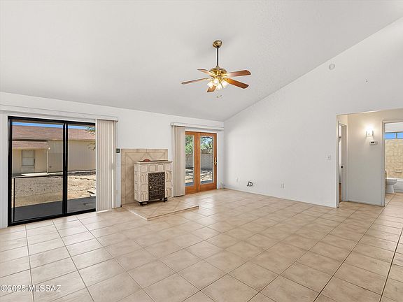 4th image of 1290 N Alderwood Manor Dr