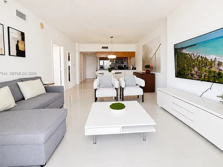 1750 N Bayshore Dr #3010 — Photo 14