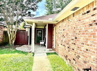 2054 Maple Ridge Ave, Baton Rouge, LA 70816