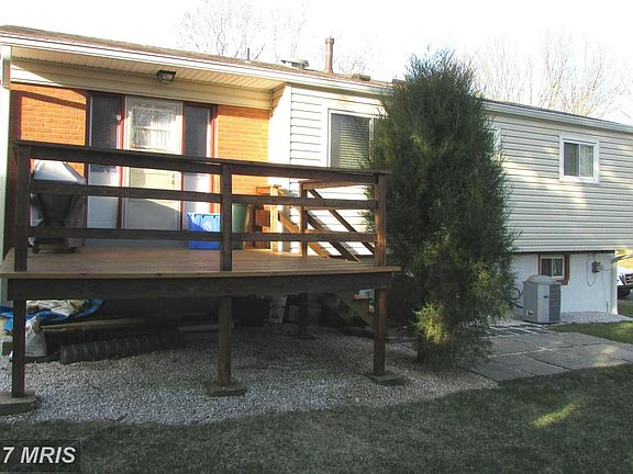 4th image of 14200 Clayton St