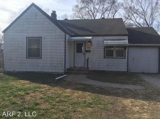 9801 E 69th St, Raytown, MO 64133